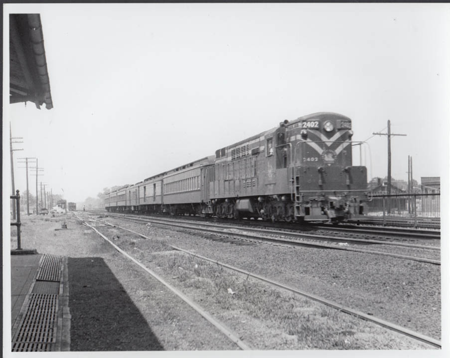 Image for Jersey Central RR Fairbanks-Morse H24-66 diesel #2402 commuter run photo 1962