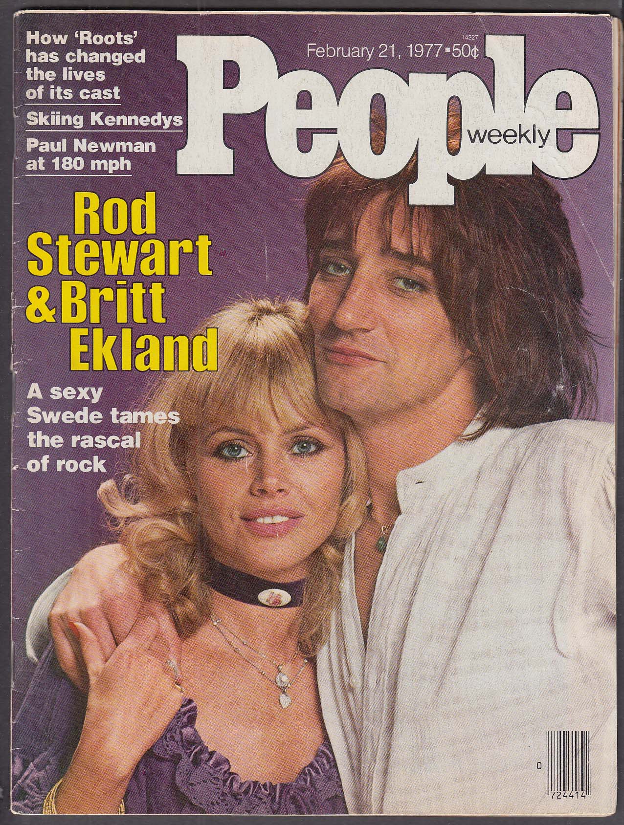 Image for PEOPLE Farrah Fawcett Ryan O'Neal Ann-Margret Ros Stewart Britt Ekland 8/15 1983
