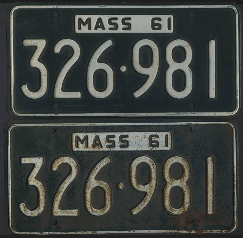 Image for PAIR Massachusetts license plates 326-981 1961 white on green